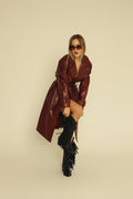 BOTAS DE PIEL NEGRAS CON FLECOS MODELO KOYS