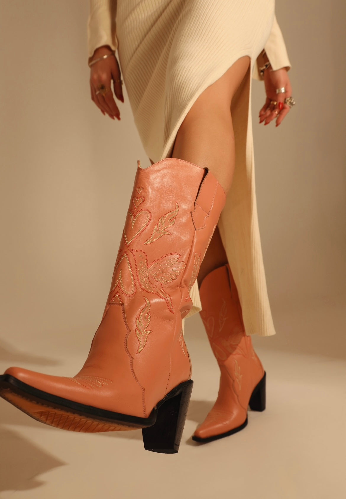 Botas de piel rosas Eira